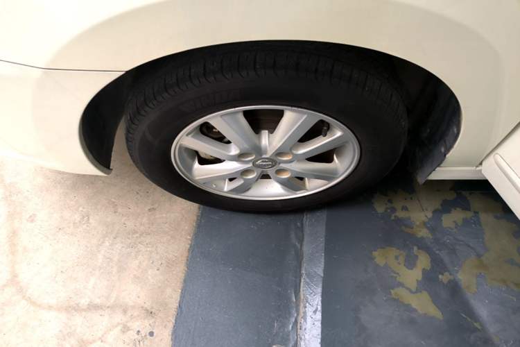 Used Nissan Sylphy 2016 Classic 1.6XE Automatic Leading Edition Left Front Wheel Hub