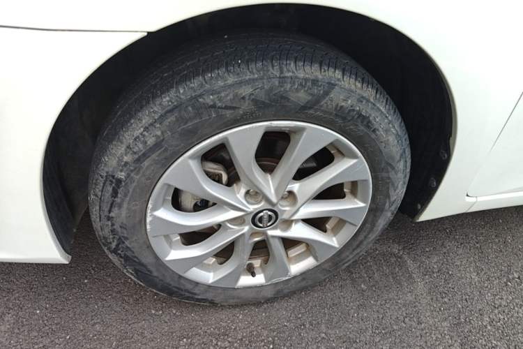 Used Nissan Sylphy 2016 1.6 XL CVT Deluxe Edition Left Front Wheel Hub