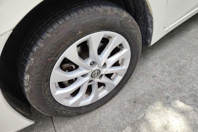 Used Nissan Sylphy 2016 1.6 XL CVT Deluxe Edition Left Front Wheel Hub