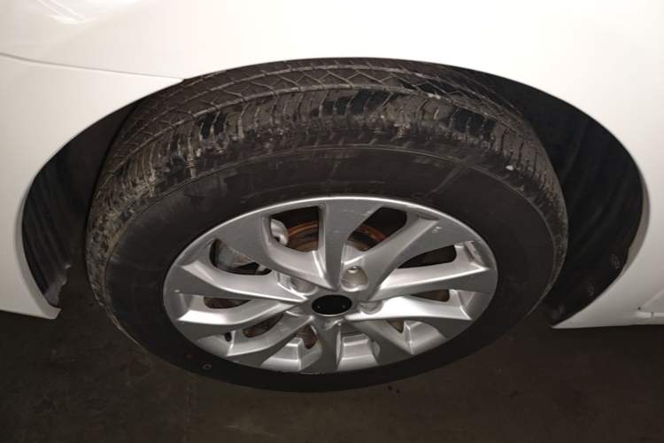 Used Nissan Sylphy 2016 1.6XV CVT Smart Enjoyment Version Left Front Wheel Hub