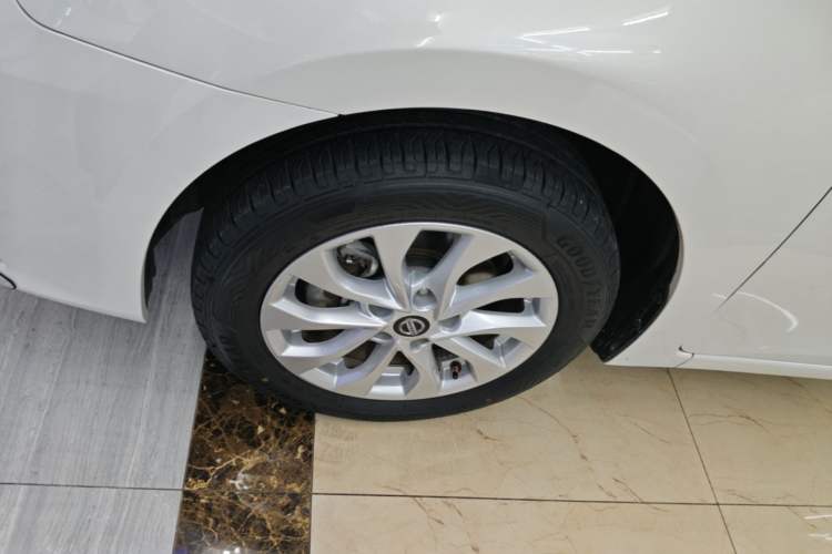 Used Nissan Sylphy 2016 1.6 XL CVT Deluxe Edition Left Front Wheel Hub