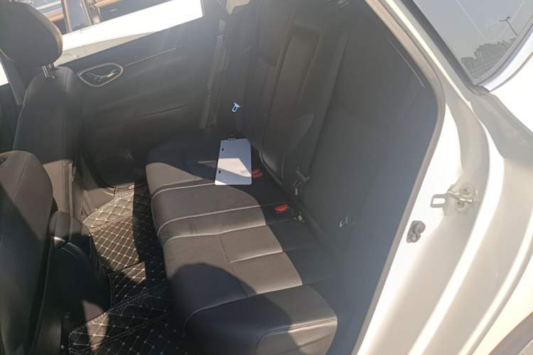Used Nissan Sylphy 2016 1.6XV CVT Smart Enjoyment Version Left Rear Seat