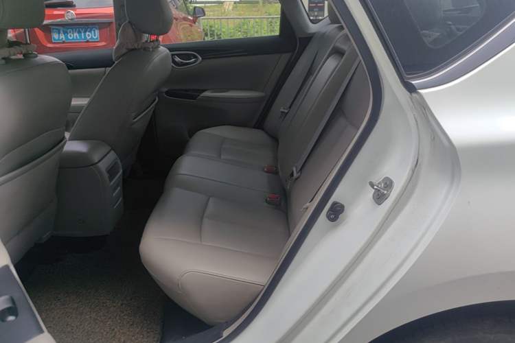 Used Nissan Sylphy 2016 1.6XV CVT Smart Enjoyment Version Left Rear Seat