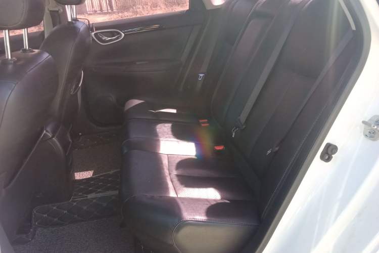 Used Nissan Sylphy 2016 1.6XV CVT Smart Enjoyment Version Left Rear Seat