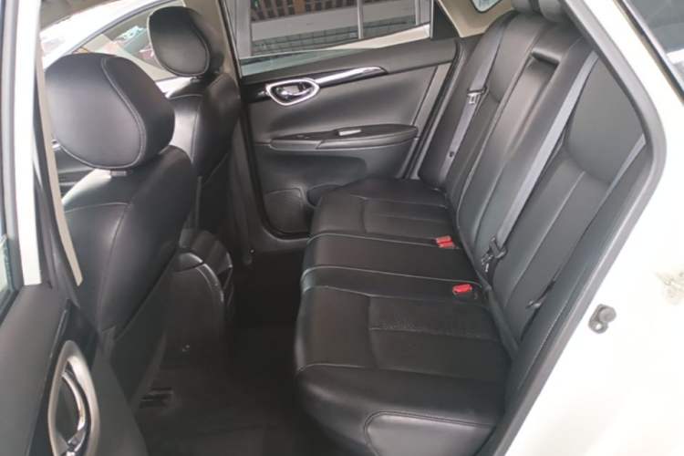 Used Nissan Sylphy 2016 1.6XV CVT Smart Enjoyment Version Left Rear Seat