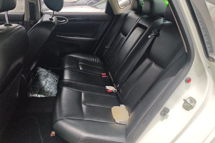 Used Nissan Sylphy 2016 1.6XV CVT Smart Enjoyment Version Left Rear Seat