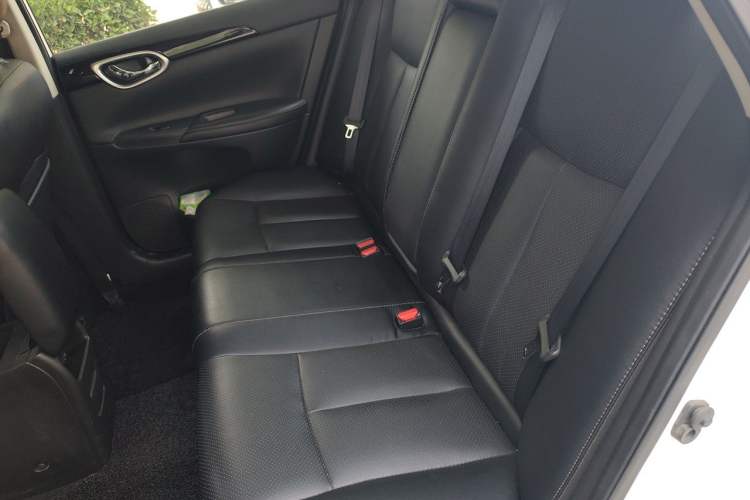 Used Nissan Sylphy 2016 1.6 XL CVT Deluxe Edition Left Rear Seat