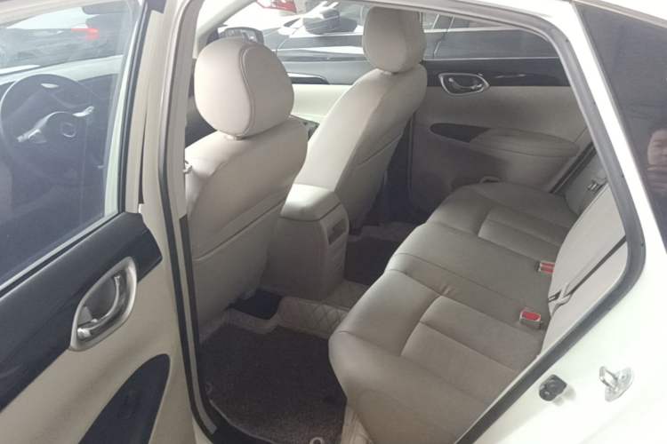 Used Nissan Sylphy 2016 1.6XV CVT Smart Enjoyment Version Left Rear Seat