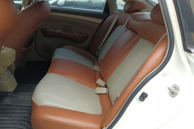 Used Nissan Sylphy 2016 Classic 1.6XE Automatic Leading Edition Left Rear Seat