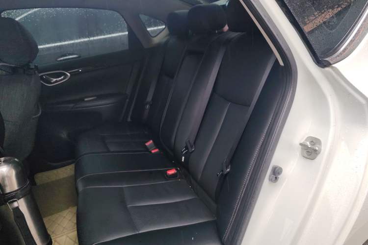 Used Nissan Sylphy 2016 1.6XV CVT Smart Enjoyment Version Left Rear Seat