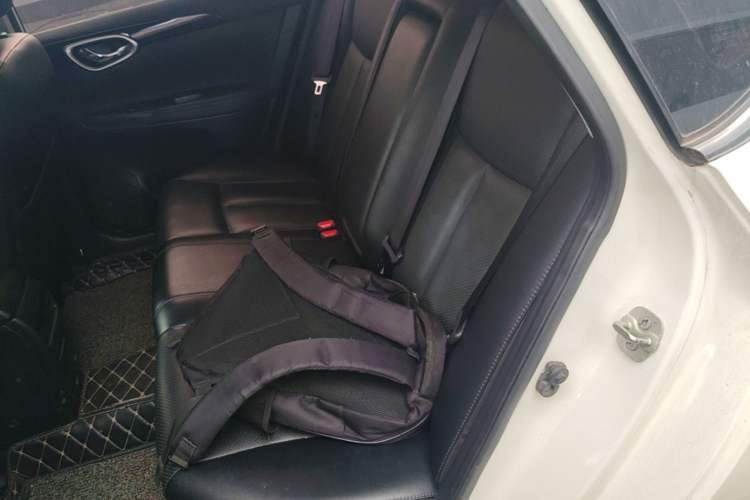 Used Nissan Sylphy 2016 1.6XV CVT Smart Enjoyment Version Left Rear Seat
