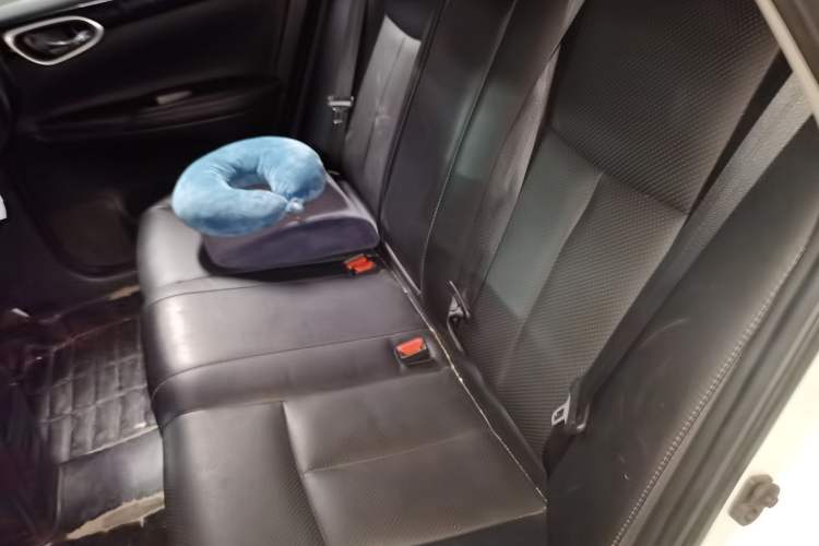 Used Nissan Sylphy 2016 1.6 XL CVT Deluxe Edition Left Rear Seat