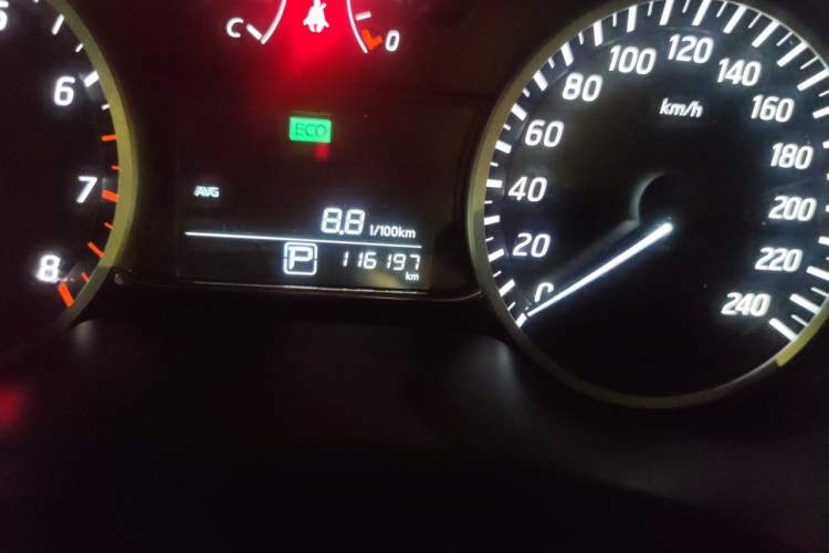 Used Nissan Sylphy 2016 1.6 XL CVT Deluxe Edition Odometer Close Up