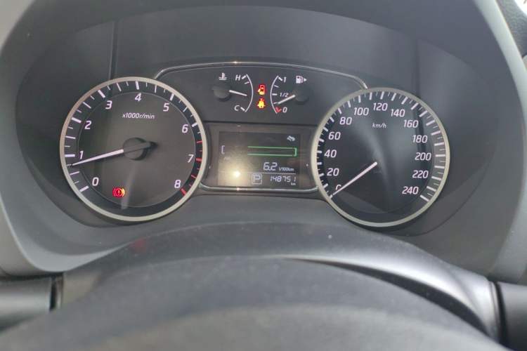 Used Nissan Sylphy 2016 1.6XV CVT Smart Enjoyment Version Odometer Close Up