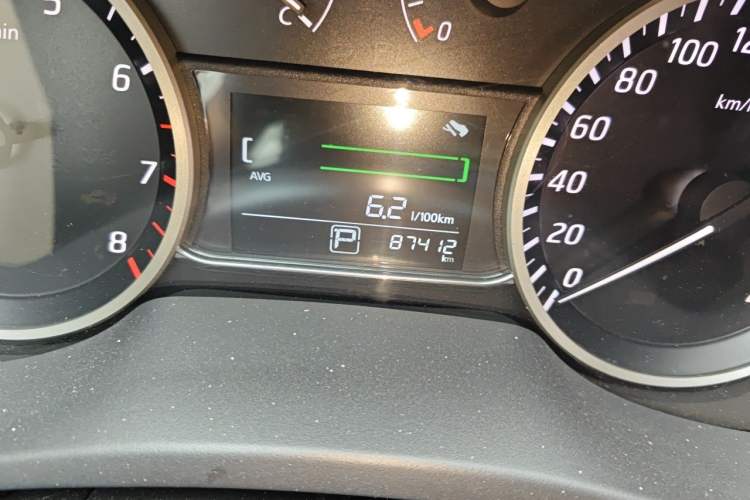 Used Nissan Sylphy 2016 1.6 XL CVT Luxury Edition Odometer Close Up