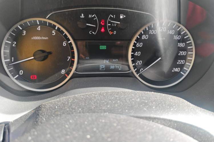 Used Nissan Sylphy 2016 1.6 XL CVT Luxury Edition Odometer Close Up