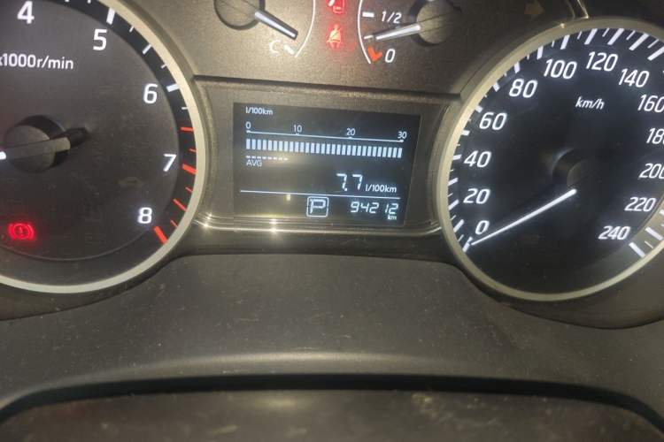 Used Nissan Sylphy 2016 1.6XV CVT Smart Enjoyment Version Odometer Close Up