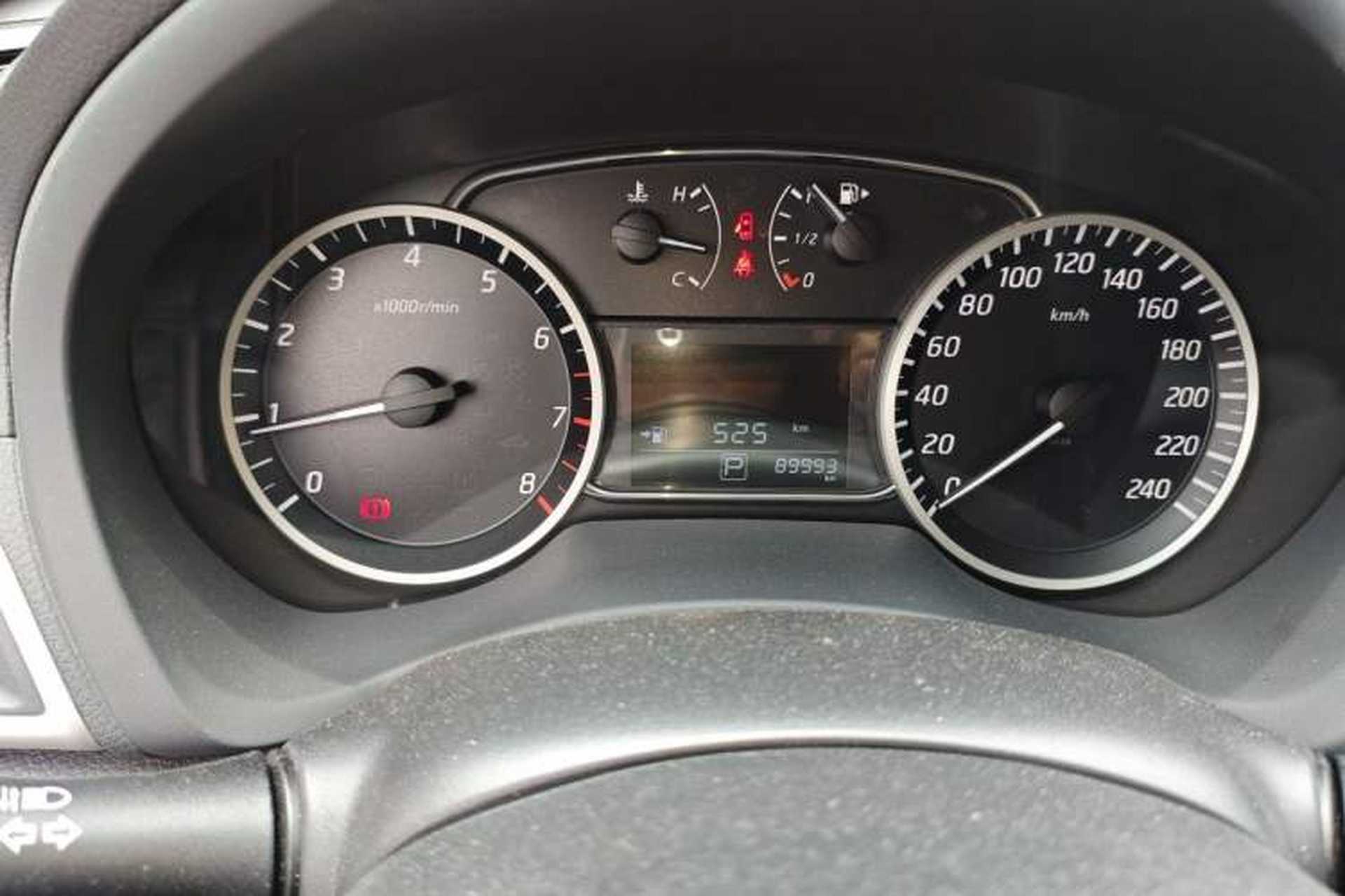 Used Nissan Sylphy 2016 1.6 XL CVT Deluxe Edition Odometer Close Up