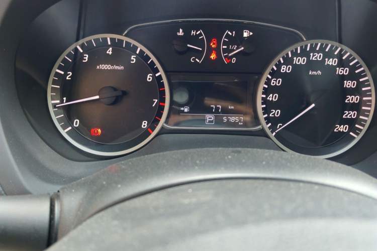 Used Nissan Sylphy 2016 1.6XV CVT Smart Enjoyment Version Odometer Close Up