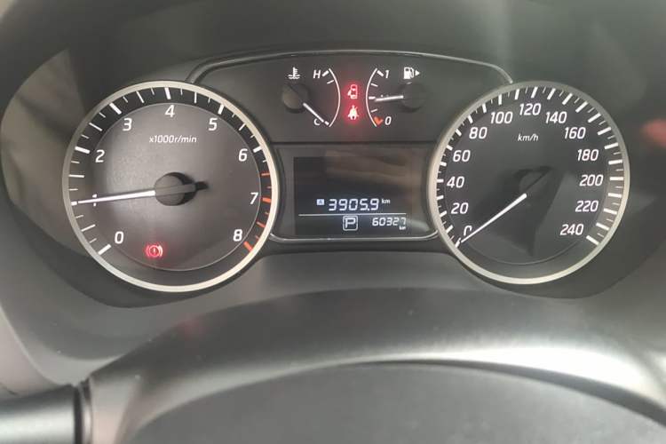 Used Nissan Sylphy 2016 1.6 XL CVT Luxury Edition Odometer Close Up