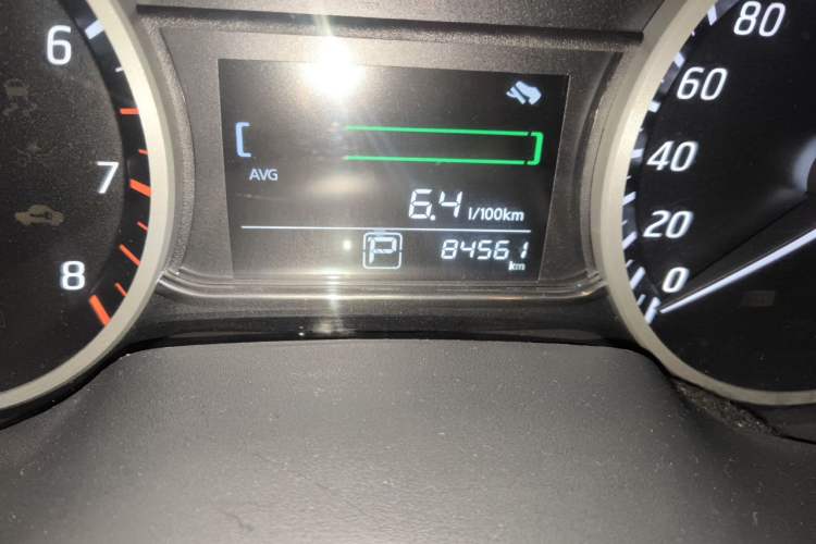 Used Nissan Sylphy 2016 1.6XV CVT Smart Enjoyment Version Odometer Close Up