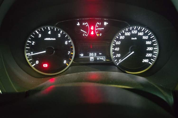 Used Nissan Sylphy 2016 1.6 XL CVT Deluxe Edition Odometer Close Up