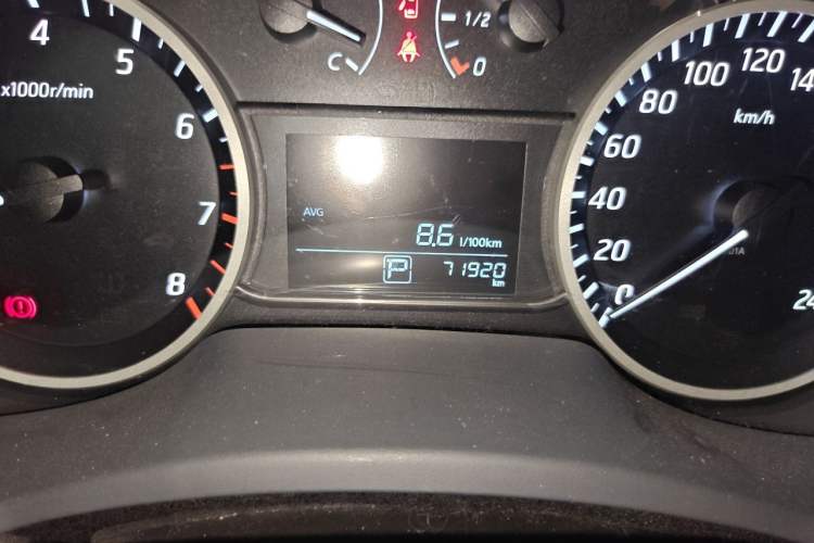 Used Nissan Sylphy 2016 1.6 XL CVT Deluxe Edition Odometer Close Up