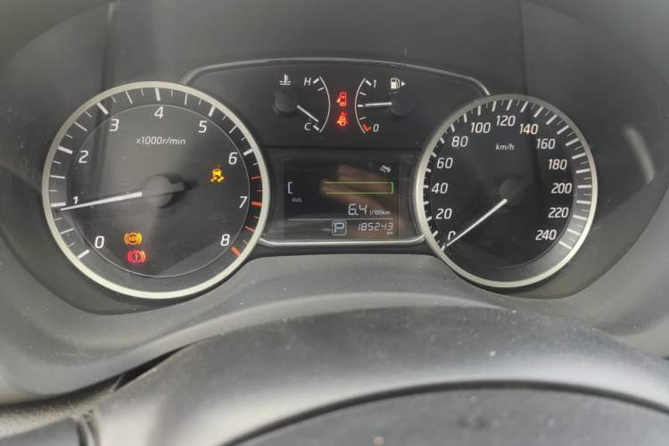 Used Nissan Sylphy 2016 1.6 XL CVT Deluxe Edition Odometer Close Up