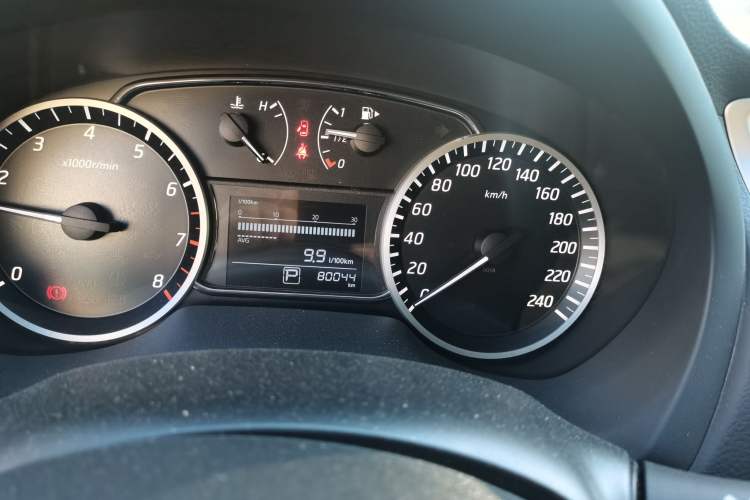 Used Nissan Sylphy 2016 1.6 XL CVT Deluxe Edition Odometer Close Up