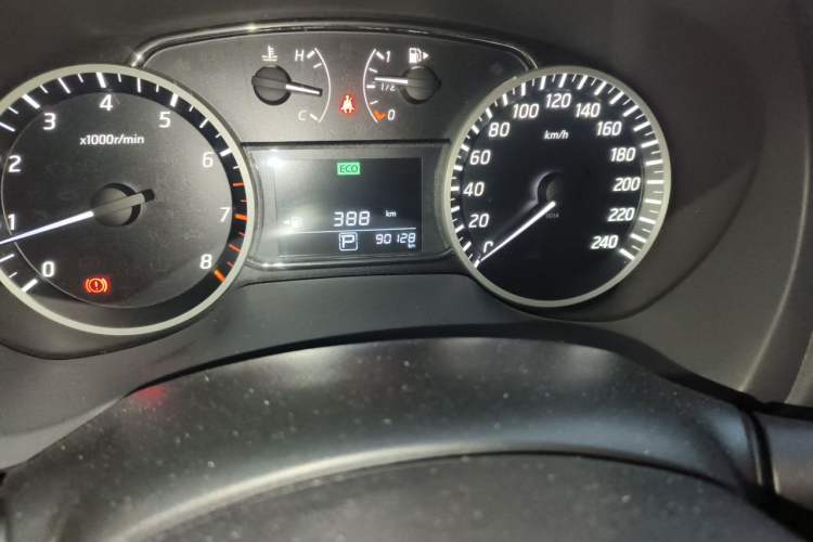 Used Nissan Sylphy 2016 1.6XV CVT Smart Enjoyment Version Odometer Close Up