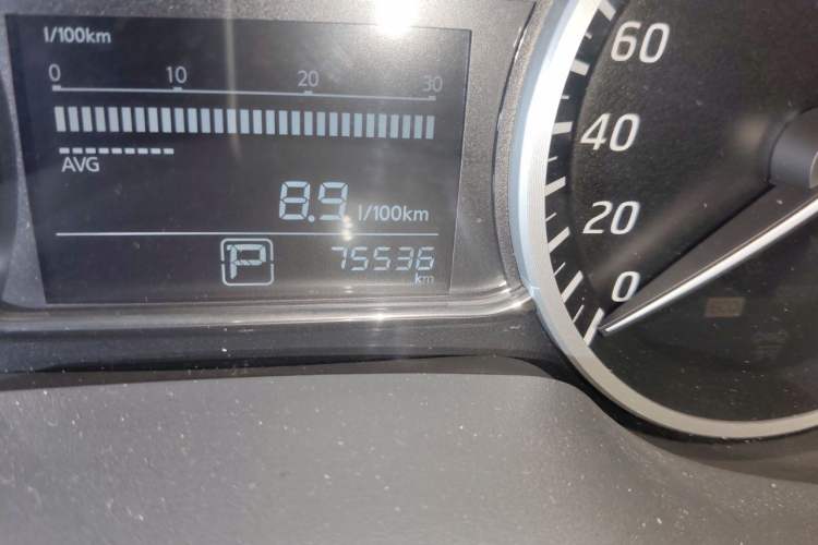 Used Nissan Sylphy 2016 1.6 XL CVT Deluxe Edition Odometer Close Up