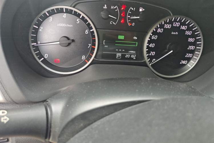 Used Nissan Sylphy 2016 1.6 XL CVT Deluxe Edition Odometer Close Up