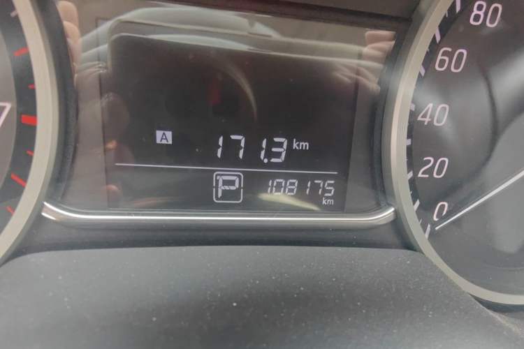 Used Nissan Sylphy 2016 1.6 XL CVT Luxury Edition Odometer Close Up