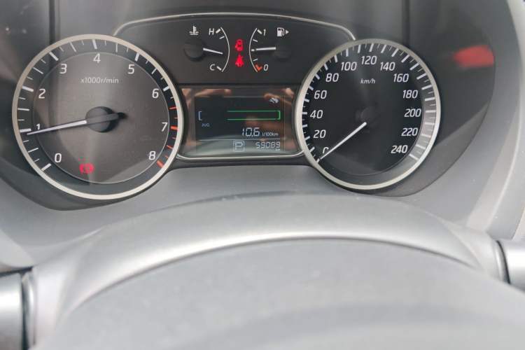 Used Nissan Sylphy 2016 1.6 XL CVT Luxury Edition Odometer Close Up