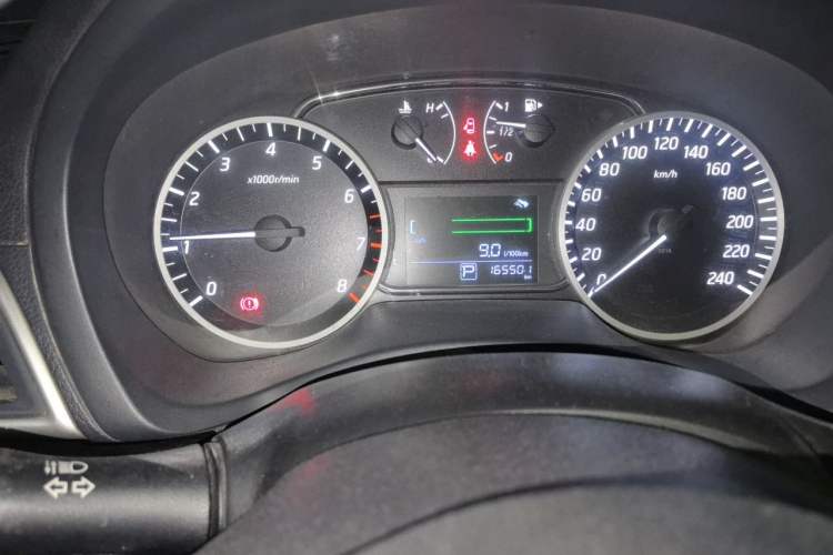 Used Nissan Sylphy 2016 1.6 XL CVT Deluxe Edition Odometer Close Up