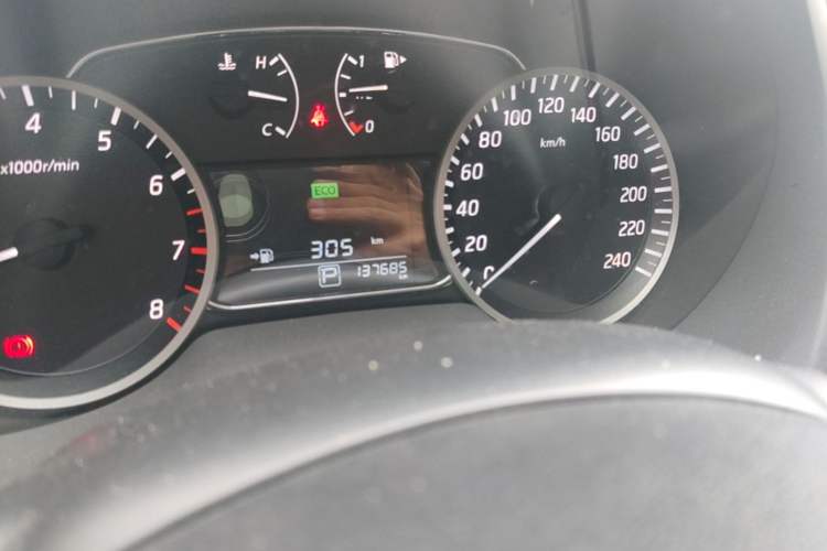 Used Nissan Sylphy 2016 1.6XV CVT Smart Enjoyment Version Odometer Close Up