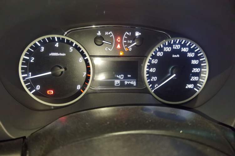 Used Nissan Sylphy 2016 1.6 XL CVT Luxury Edition Odometer Close Up