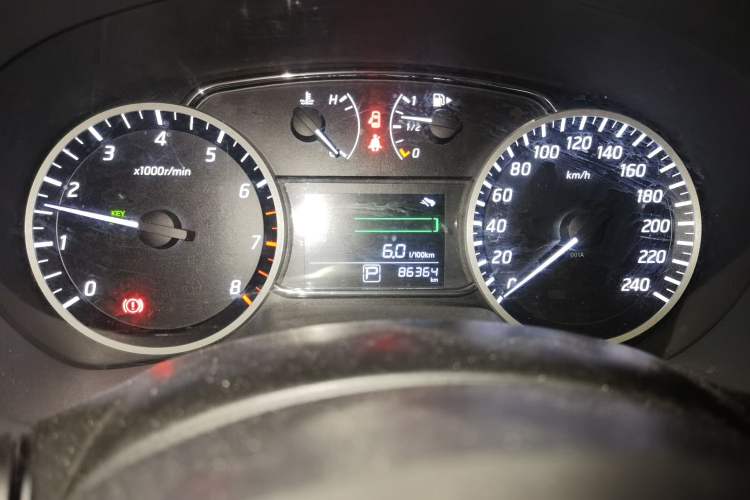 Used Nissan Sylphy 2016 1.6 XL CVT Deluxe Edition Odometer Close Up