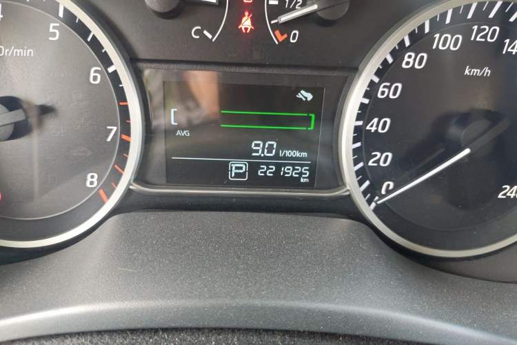Used Nissan Sylphy 2016 1.6 XL CVT Luxury Edition Odometer Close Up