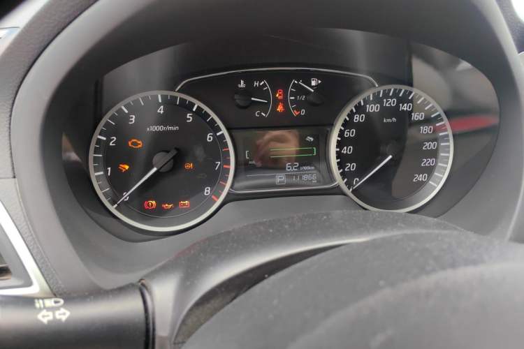 Used Nissan Sylphy 2016 1.6 XL CVT Deluxe Edition Odometer Close Up