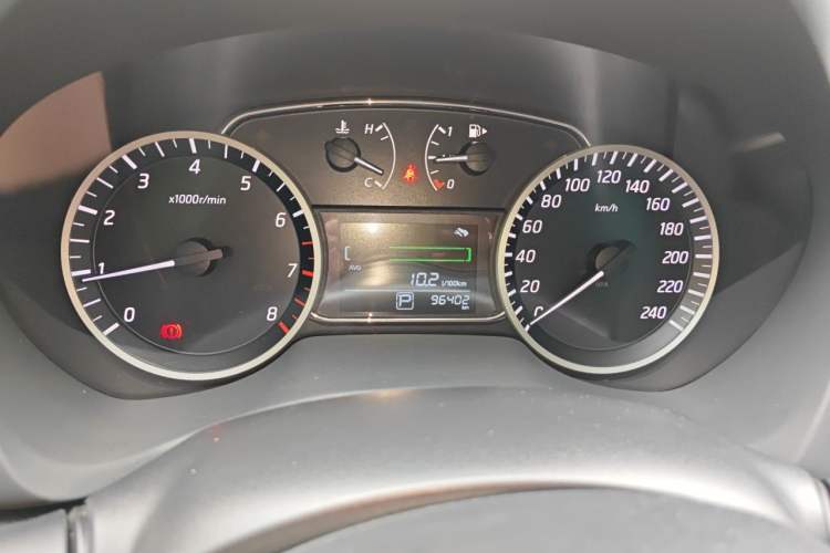 Used Nissan Sylphy 2016 1.6 XL CVT Deluxe Edition Odometer Close Up
