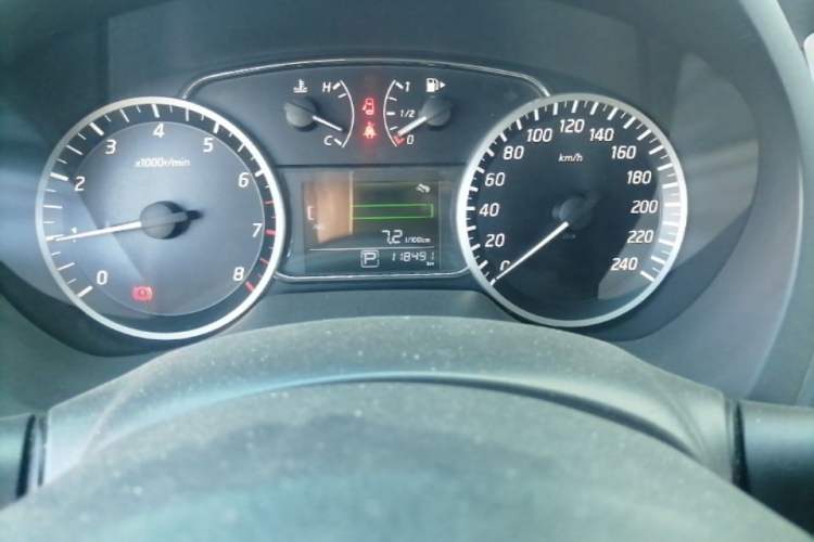 Used Nissan Sylphy 2016 1.6 XL CVT Deluxe Edition Odometer Close Up