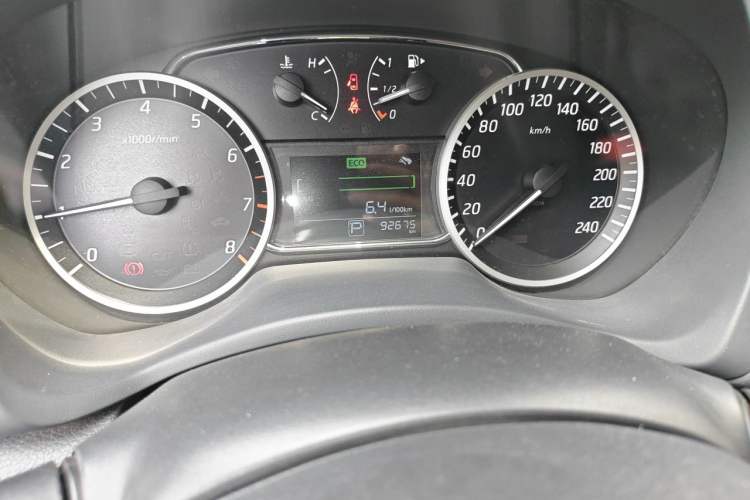Used Nissan Sylphy 2016 1.6 XL CVT Luxury Edition Odometer Close Up