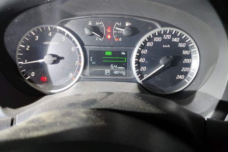 Used Nissan Sylphy 2016 1.6XV CVT Smart Enjoyment Version Odometer Close Up