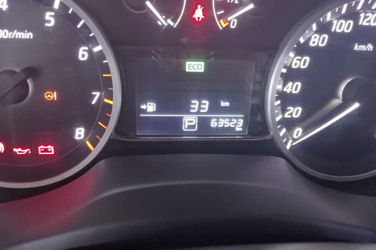 Used Nissan Sylphy 2016 1.6XV CVT Smart Enjoyment Version Odometer Close Up