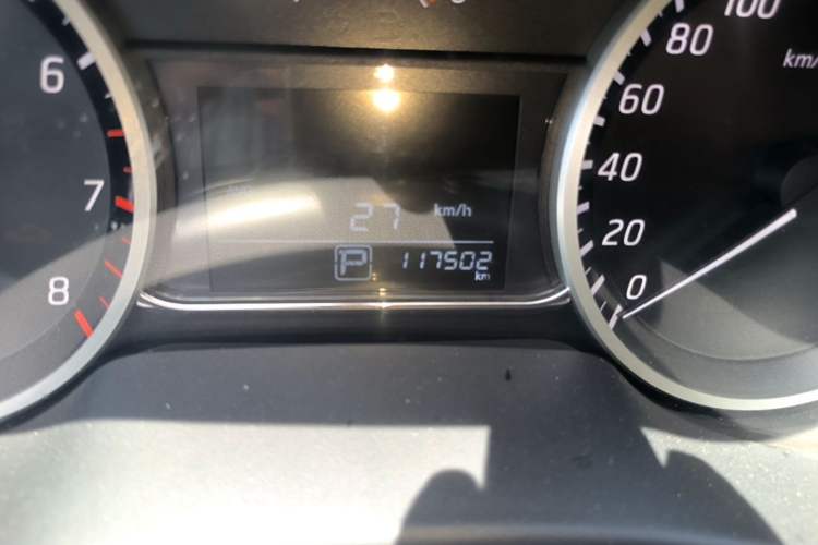 Used Nissan Sylphy 2016 1.6XV CVT Smart Enjoyment Version Odometer Close Up