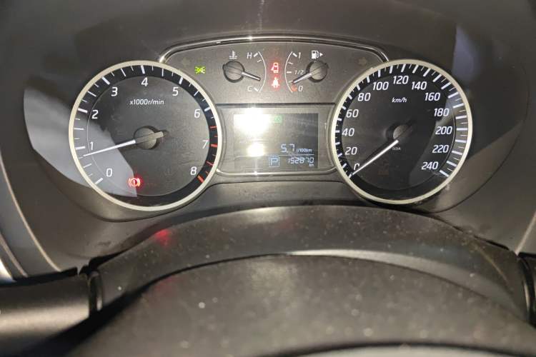 Used Nissan Sylphy 2016 1.6XV CVT Smart Enjoyment Version Odometer Close Up