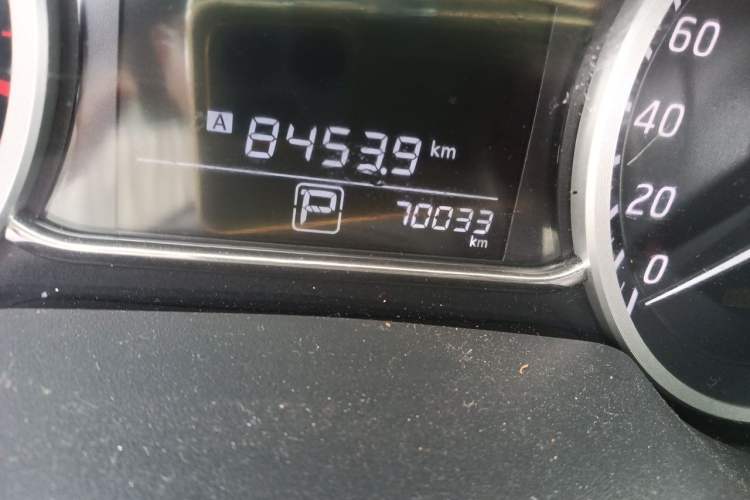 Used Nissan Sylphy 2016 1.6 XL CVT Luxury Edition Odometer Close Up