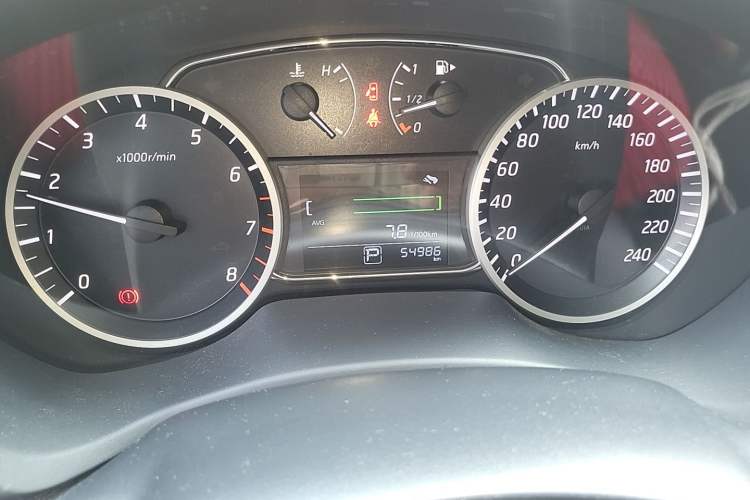 Used Nissan Sylphy 2016 1.6 XL CVT Deluxe Edition Odometer Close Up