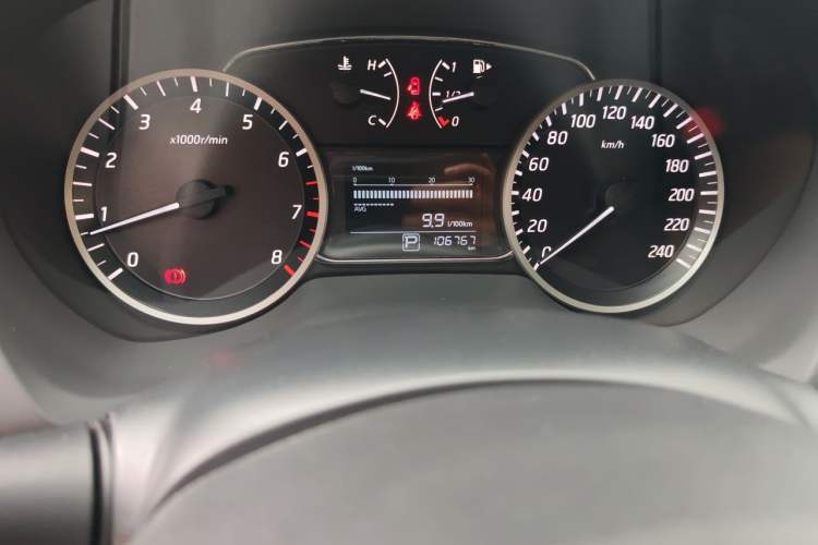 Used Nissan Sylphy 2016 1.6 XL CVT Deluxe Edition Odometer Close Up